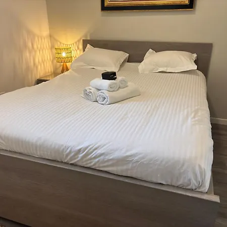 Cosy - 2 Guests - Terrace - Strasbourg Apartment